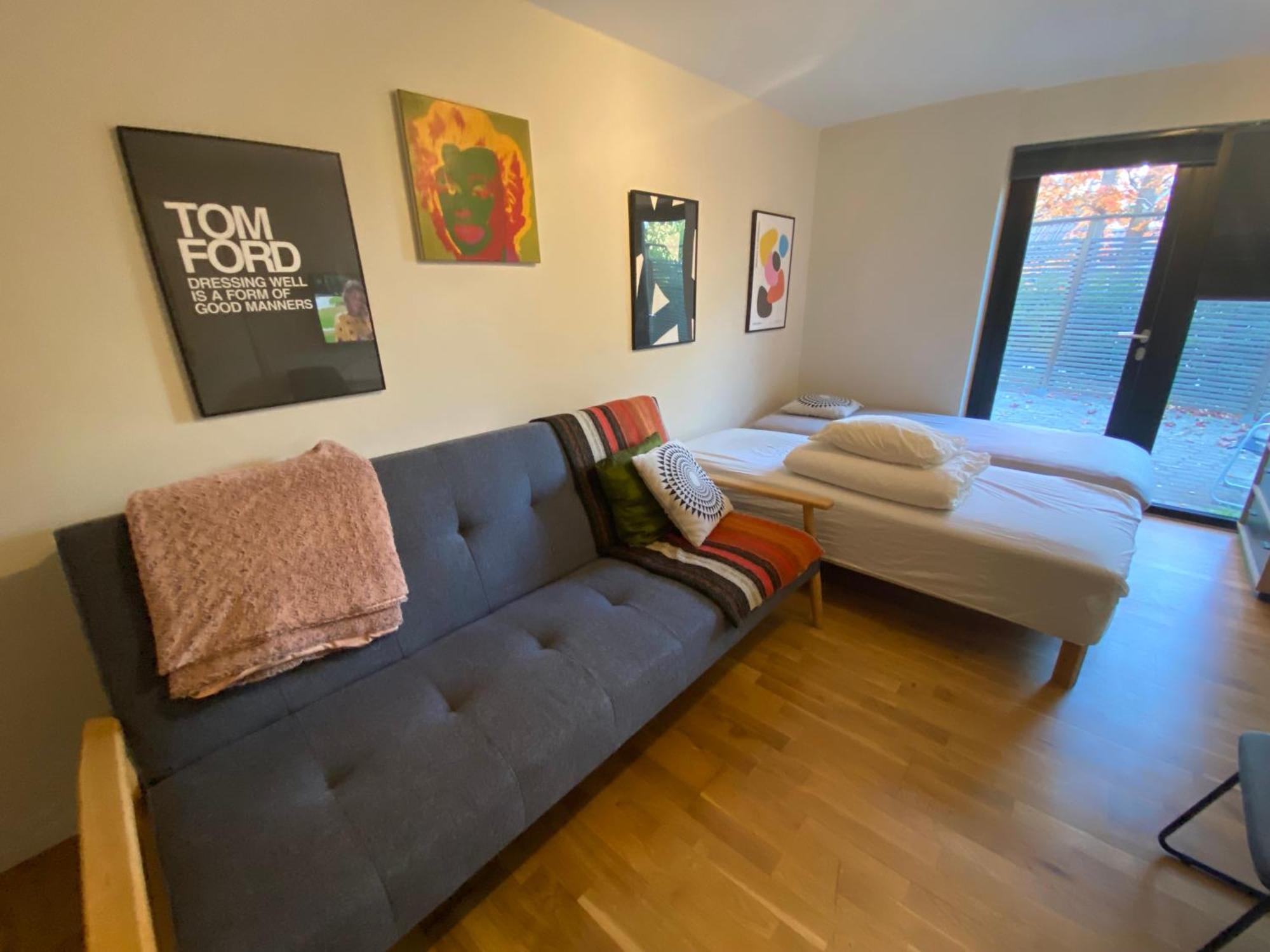Townhouse On Arlanda Stockholm Metro Line - Easy Checkin Villa Sollentuna Exteriör bild